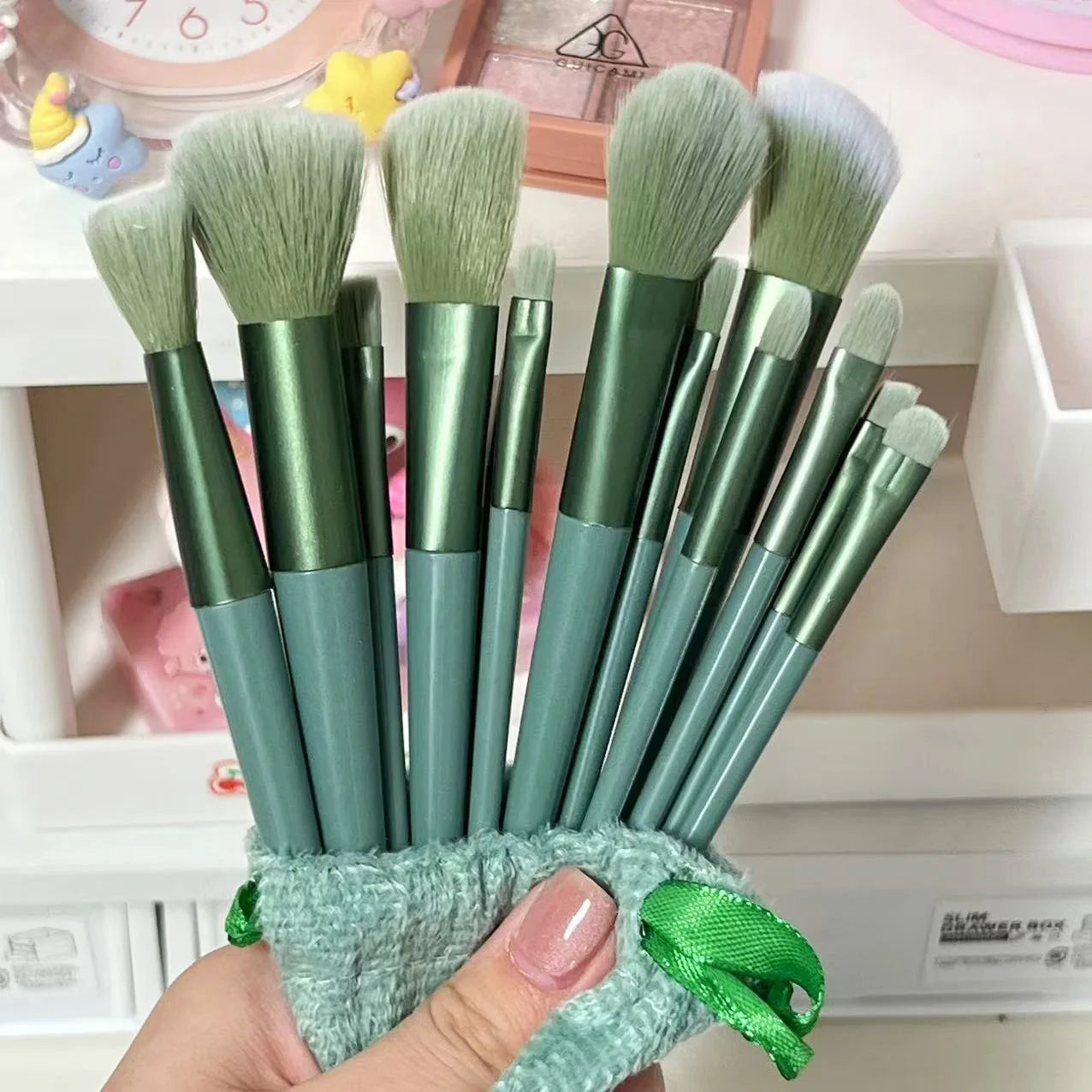 Professional 13–16Pcs Makeup Brush Set with Bag